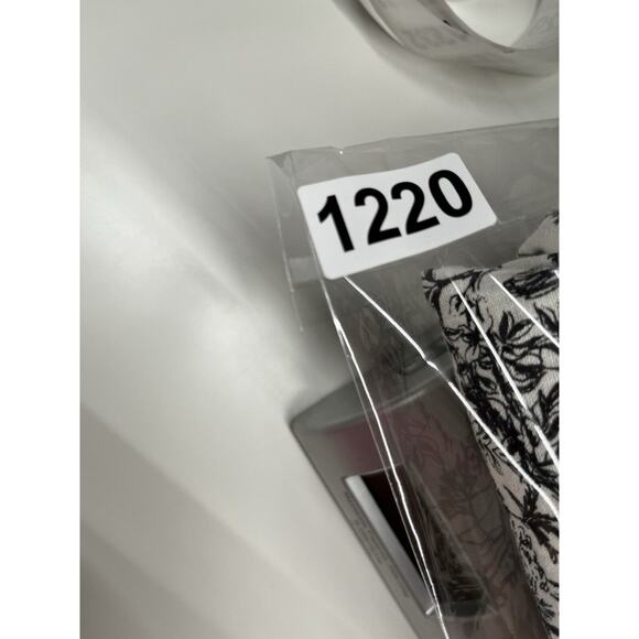 Joie Button Top Medium Linen Floral Animals Long Sleeve Roll Tab White Beach - Picture 13 of 14